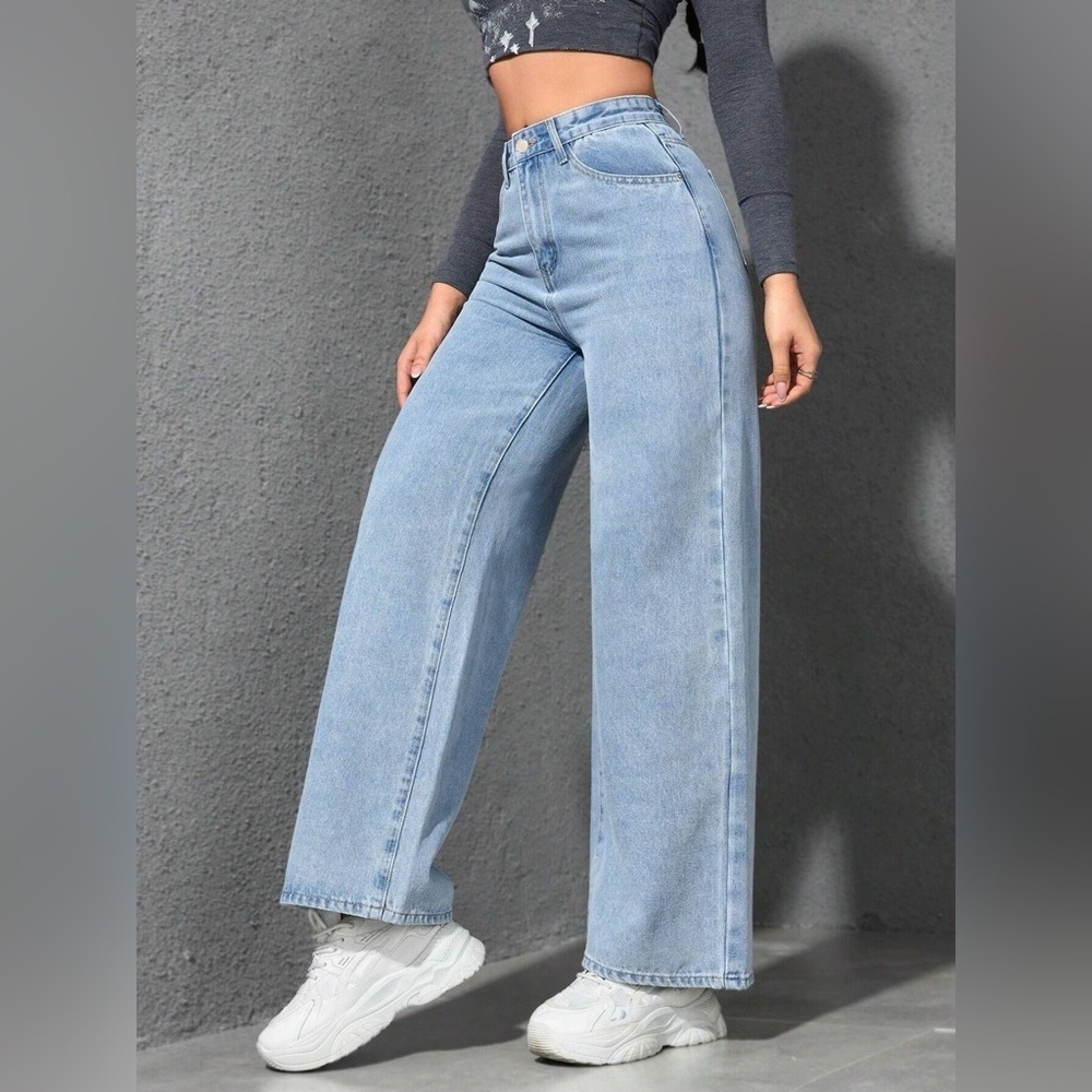 High-Waisted Wide Leg Jeans - Picture 9 of 11